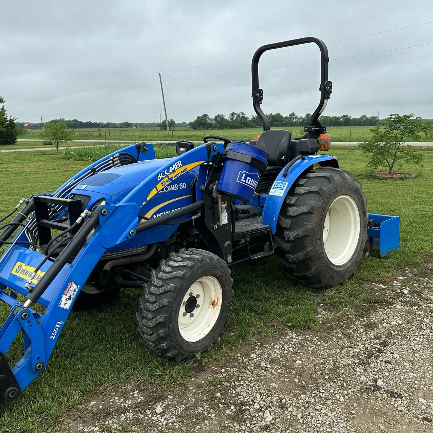 BucketHaul Snap-Lok Rotating Mount for Tractors.