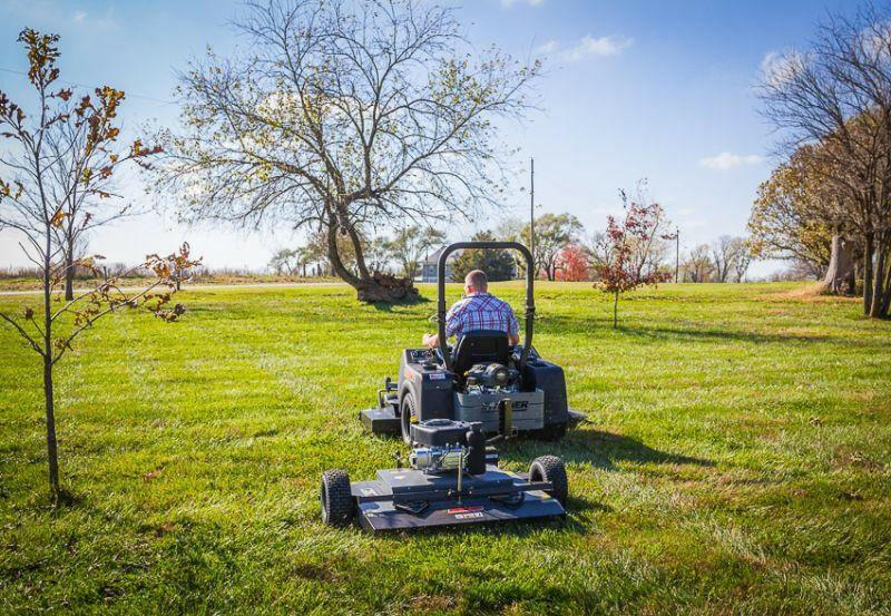44" Fast Finish 11.5 HP 12V Finish Cut Trail Mower FCE11544BS.