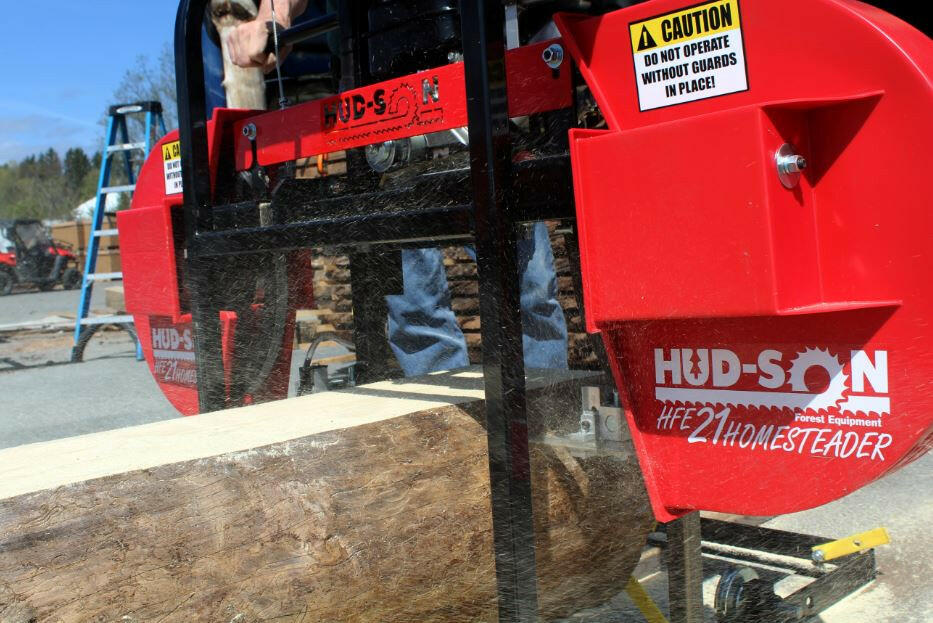 Hud-Son Homesteader Portable Sawmill HFE-21.